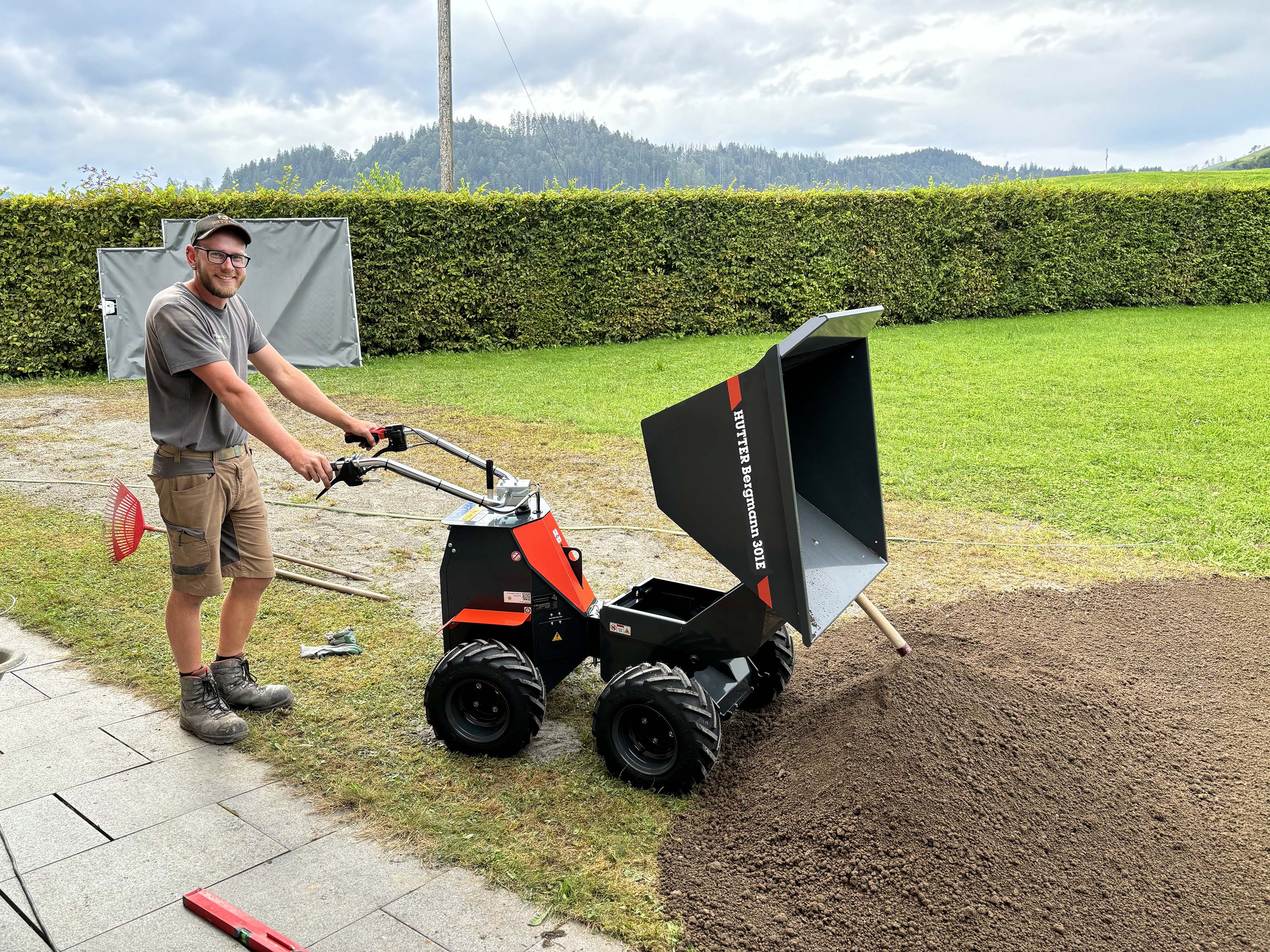 Mitarbeiter, Sigrist Gartenpflege 